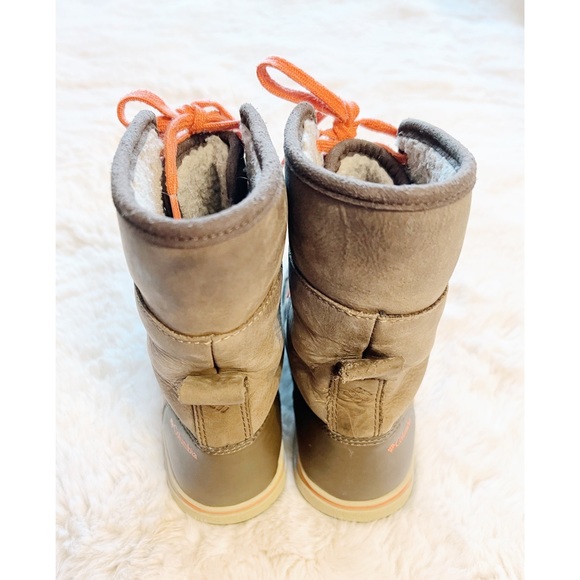GUC | Columbia Winter Boots | Youth 2 | Omni-Tech Thermal Lining | Small Scuffs - Picture 5 of 12